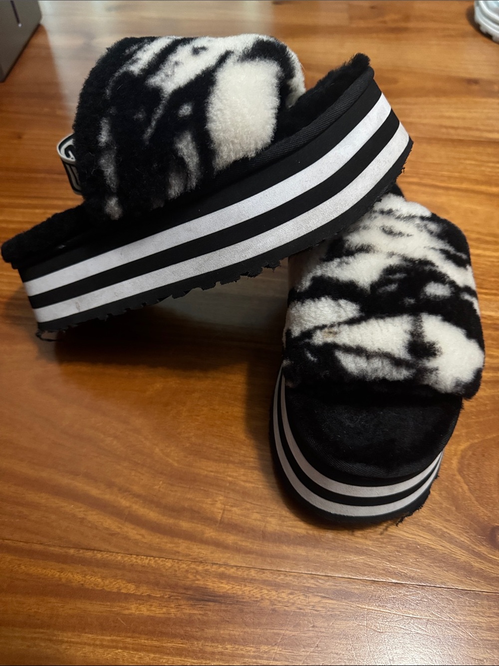 UGG Black and White Faux Fur Platform Slide Sandals